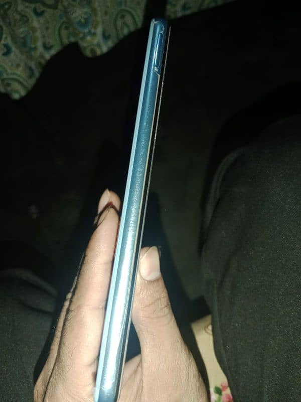 Samsung A32 all ok everything is orignal with box and charger 3