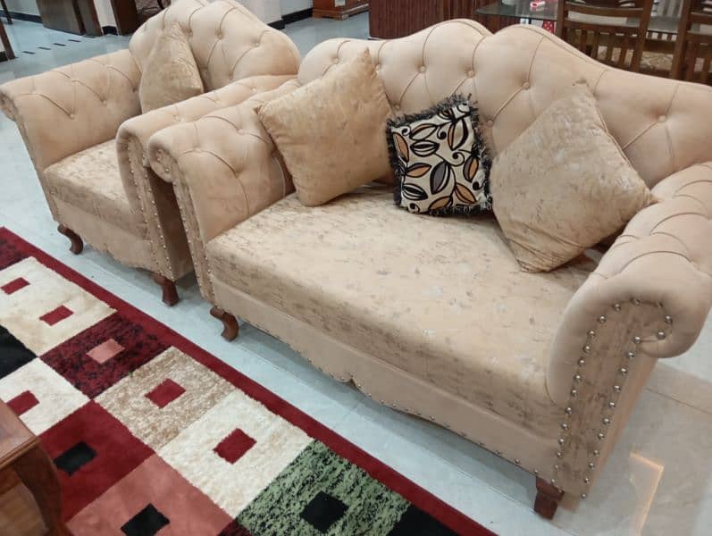 07 Seater Sofa brand new just 01 week used 3