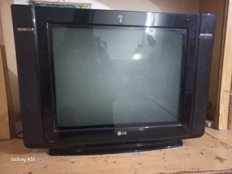 LG Ultra Slim TV 21 Inch Urgent Sale 0