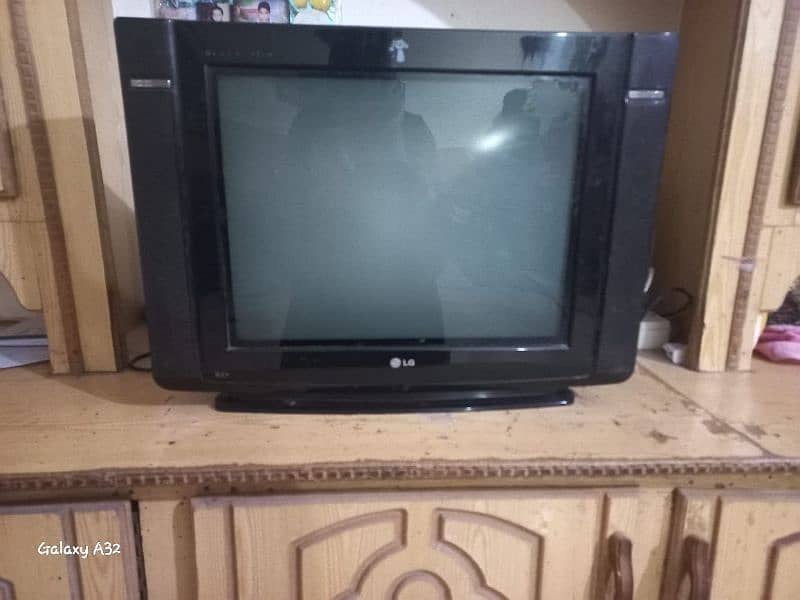 LG Ultra Slim TV 21 Inch Urgent Sale 1