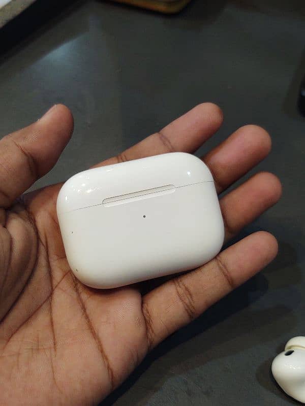 Airpods Pro 2 Generation with CASE 6