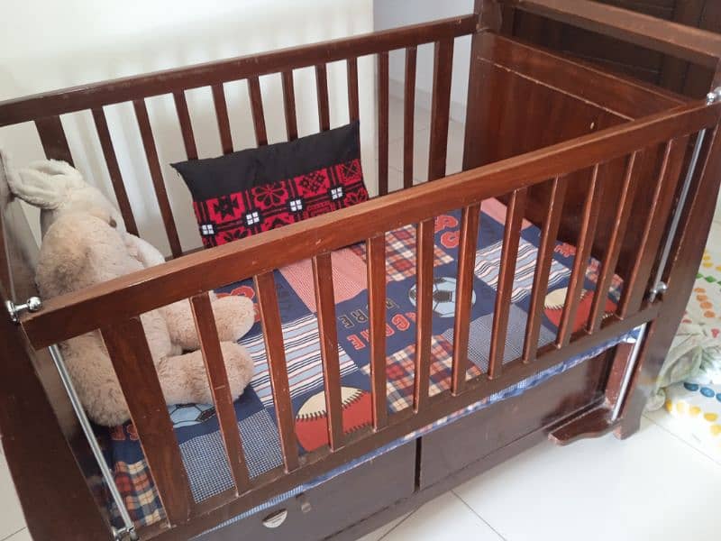 wooden baby cot 1