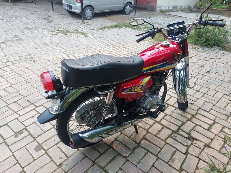 Honda 125 full orgnal 3