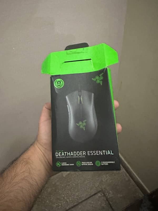 Razer deathadder essential *READ DESC* 3