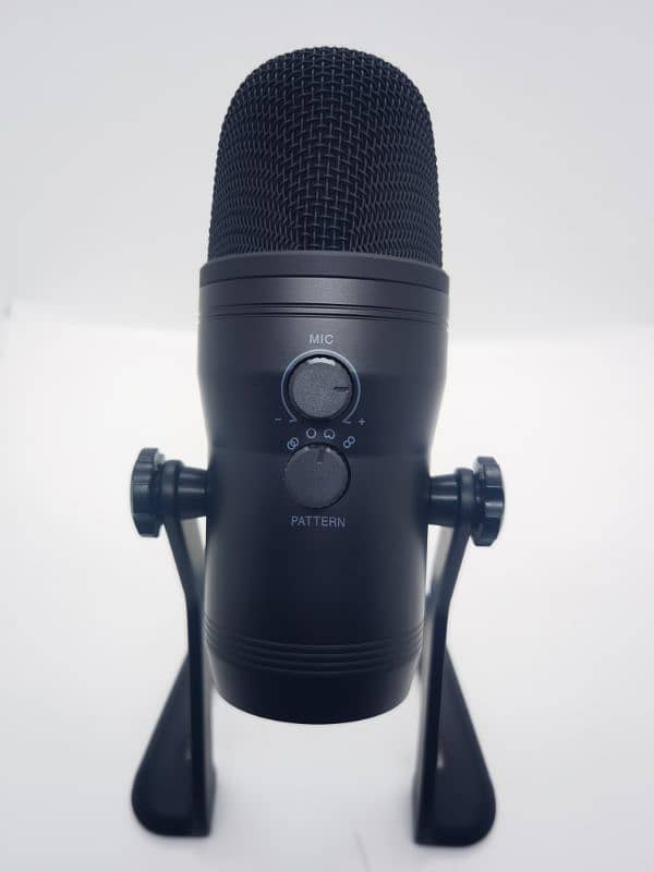 Fifine k690 . . . Fifine k670b USB Microphone's 3