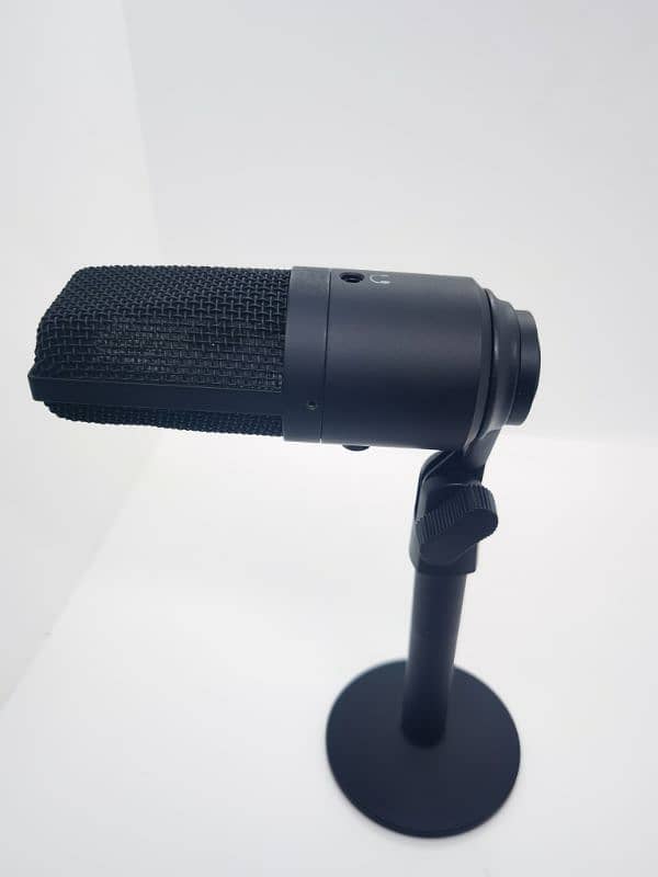 Fifine k690 . . . Fifine k670b USB Microphone's 8