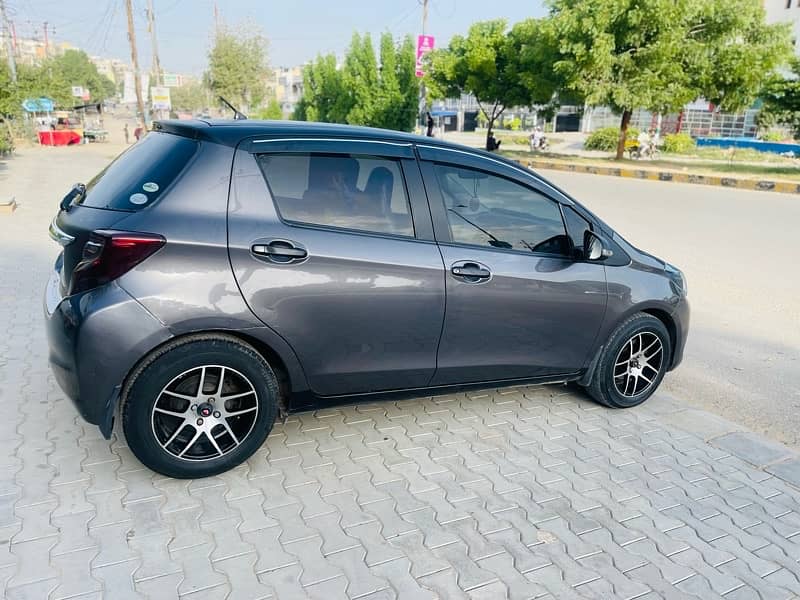 Toyota Vitz 2015/2018 with parking sensor 3