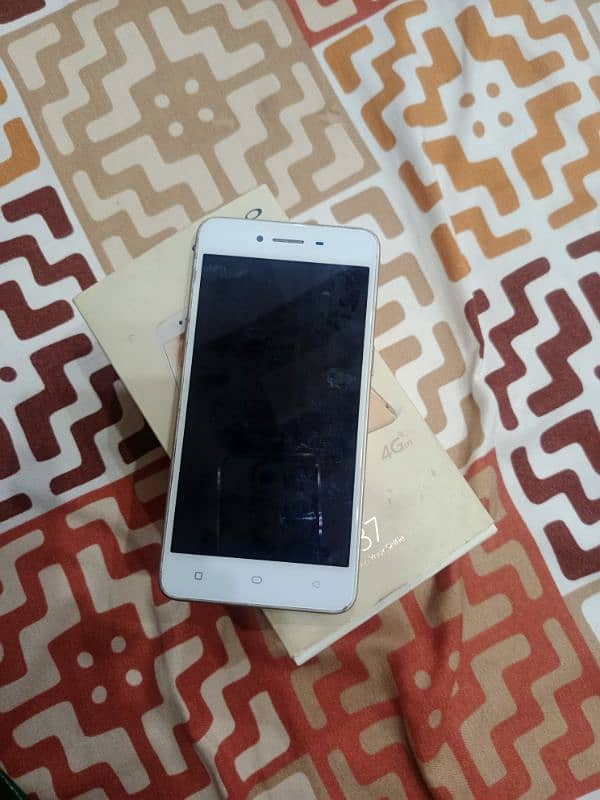 oppo A37 not open seel to seel ok 5