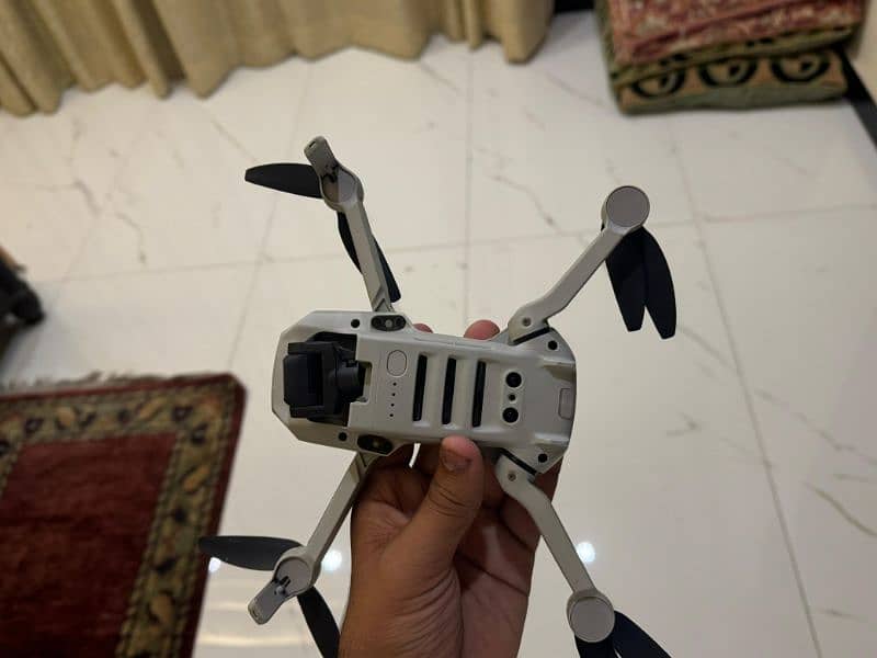 DJI MINI 2 FLY More Combo 4