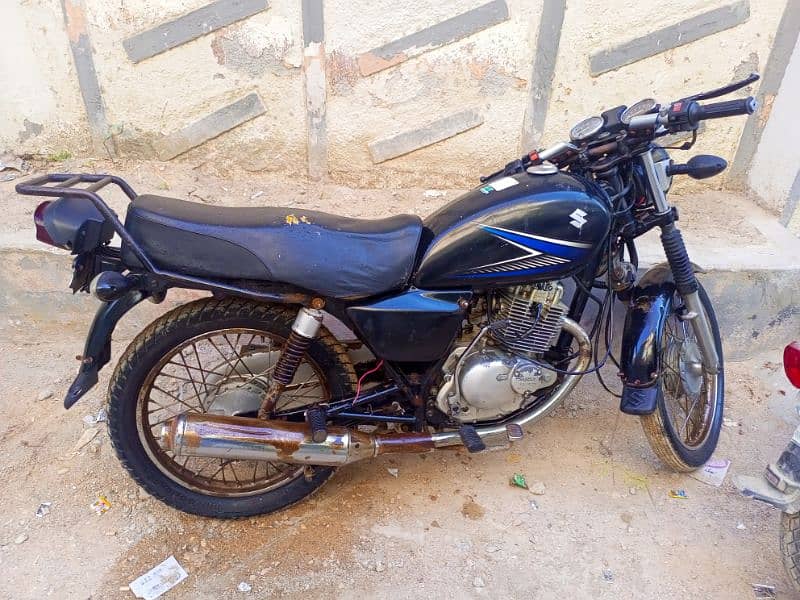 Suzuki GS 150 Sprots 0