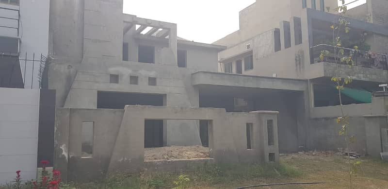 10 Marla 3 Bed Grey Structure House Ready For Finishing Block M Khayaban E Amin 2