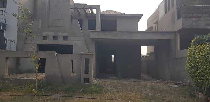 10 Marla 3 Bed Grey Structure House Ready For Finishing Block M Khayaban E Amin 6