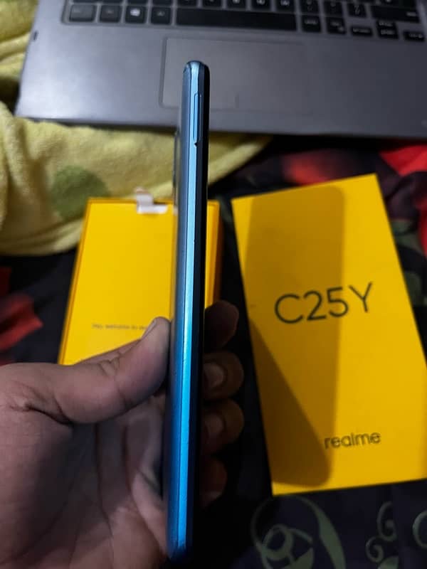 Realme c25y  4 sold 3