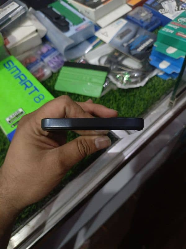 infinix smart 8 4/64 2