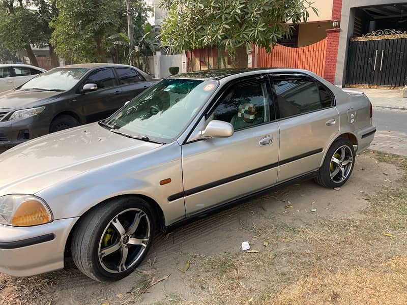 Honda Civic EXi 1996 3