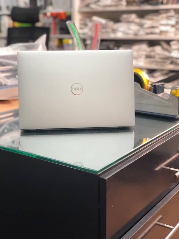 Dell xps 9300 intel core i5.10th genration business ess machin 6