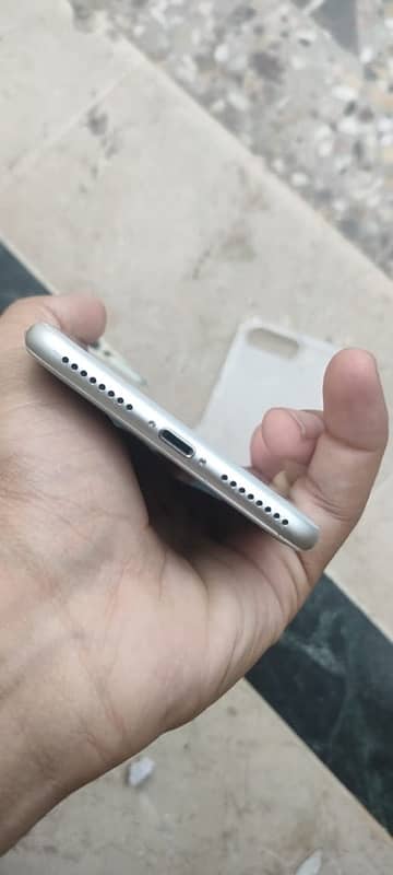 iPhone 7plus jv hai 32gm haelt 99 only Brettry change 3