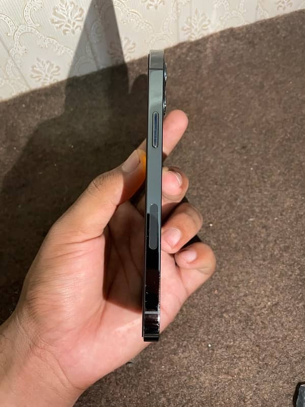 IPhone 12 Pro NoN Pta 128 gb black 1