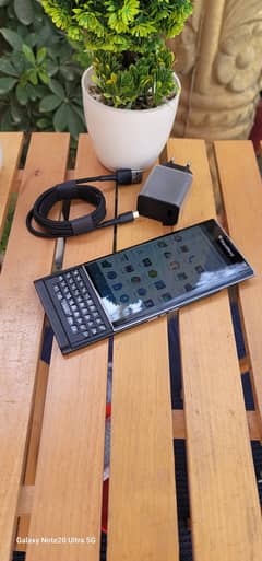 Blackberry priv in lush Condition (non pta)