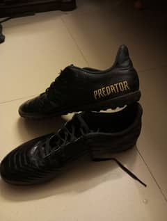 Football shoes