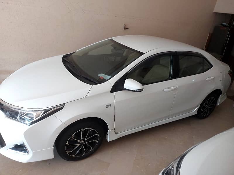 Toyota Corolla Altis 2023 1