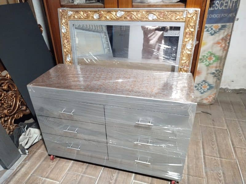 35000 king size bed 15000 side table 25000 dressing table 16