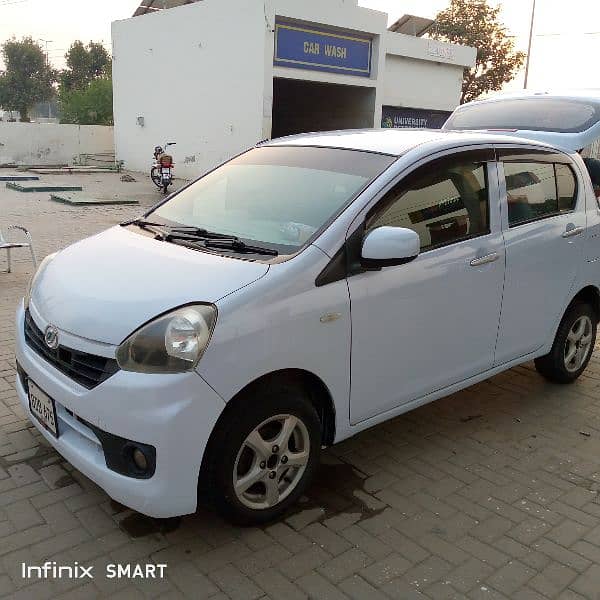 Daihatsu Mira 2014 in mint condition. 3