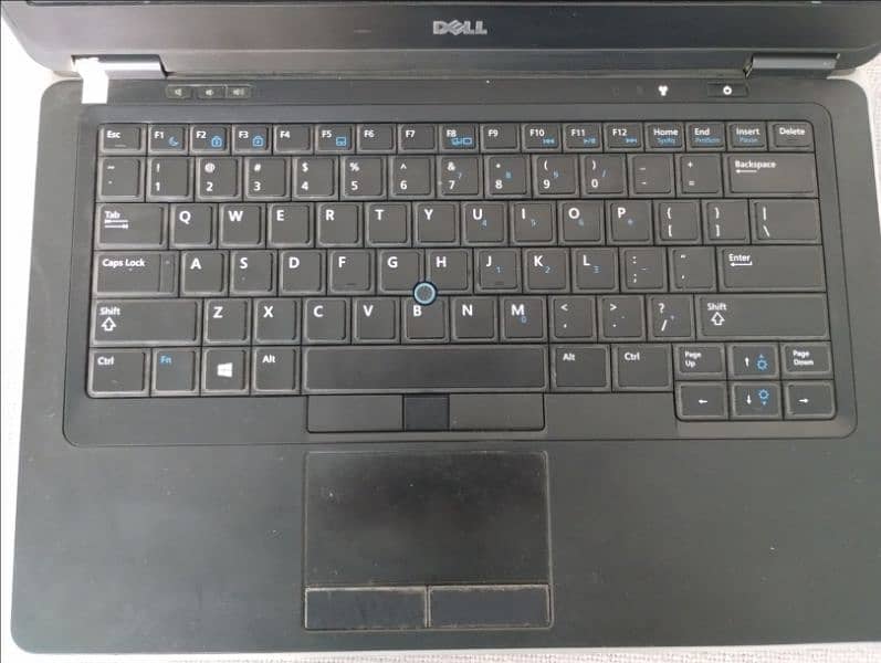 Dell Laptop Corei5 (4th gen) 1