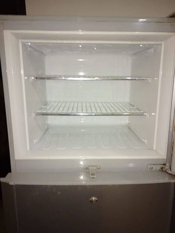 Pel Refrigerator for sale 4