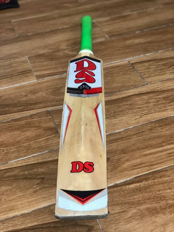 ds original bat ( hand crafted) full knocked 3