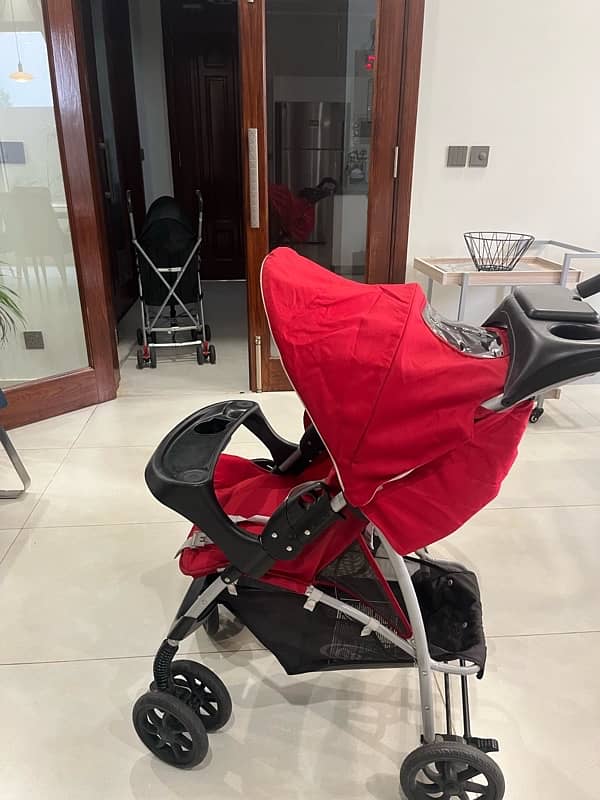 Graco pram and car seat/carrier 3