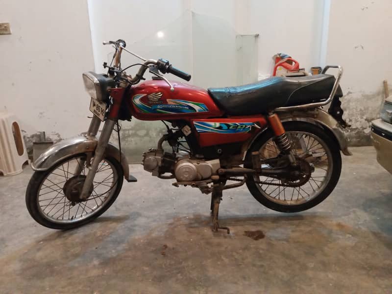 Honda CD 70 makin of Zxmco 0