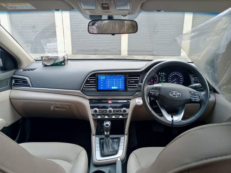 Hyundai Elantra GLS 2024 6