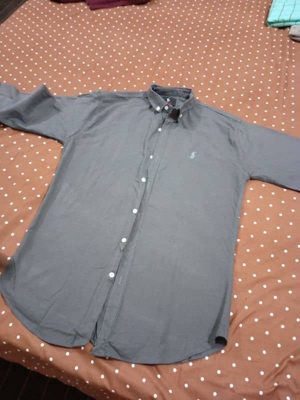 Gents shirt in excellent condition lahore 3