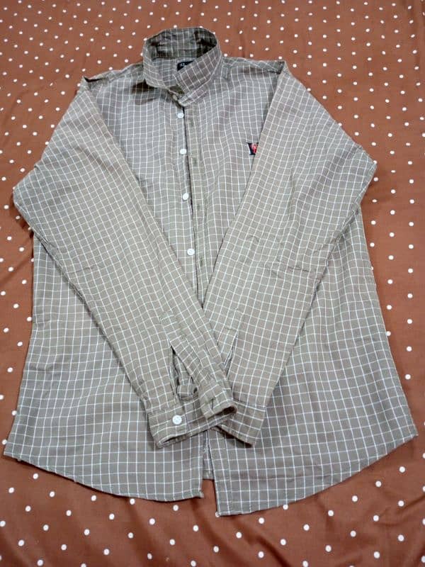 Gents shirt in excellent condition lahore 5