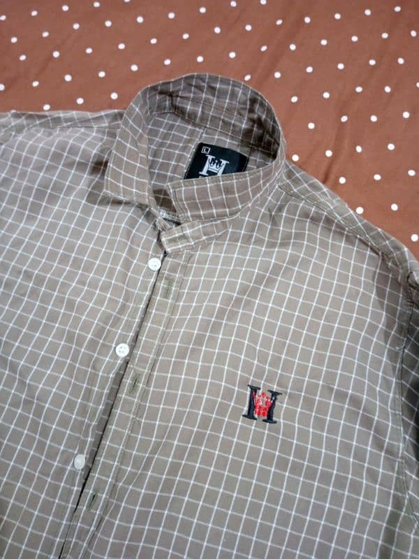 Gents shirt in excellent condition lahore 6