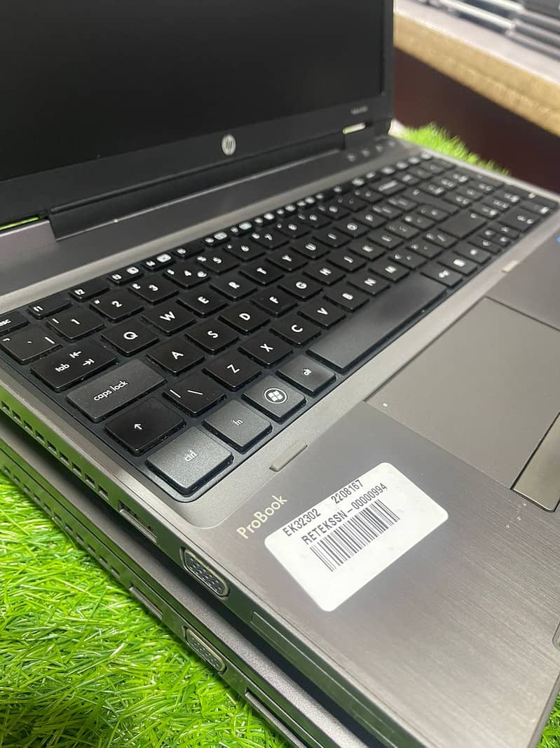 HP ProBook 6560b  (0322-8832611) 4