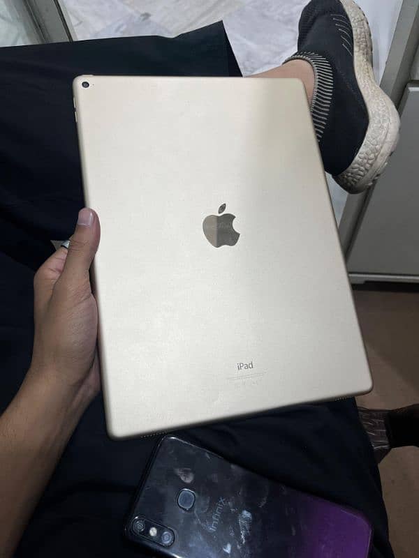 ipad pro ( 12.9 inch) 1