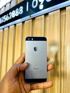 iPhone 5s Stroge 0325/2452/771 my WhatsApp number 64 GB PTA approved