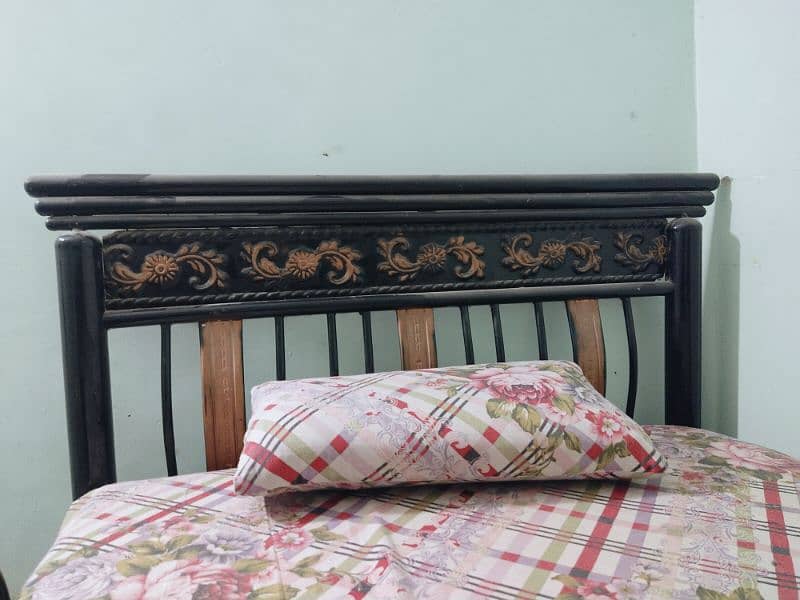 Double bed with one spring or one simple metress 5