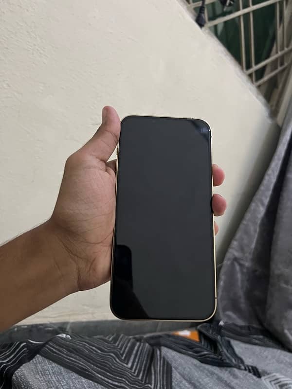 iphone 13 pro max jv 4