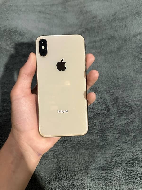 iPhone XS 6