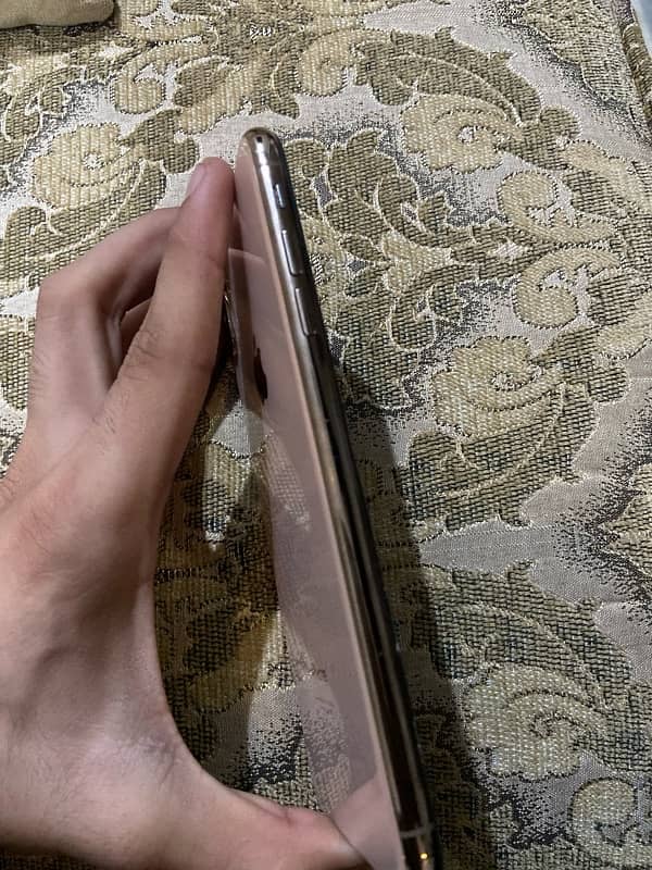 IPHONE XS MAX 1