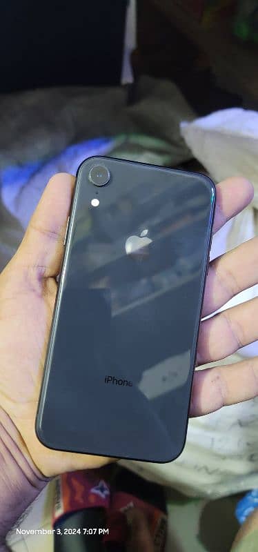 iphone XR 0