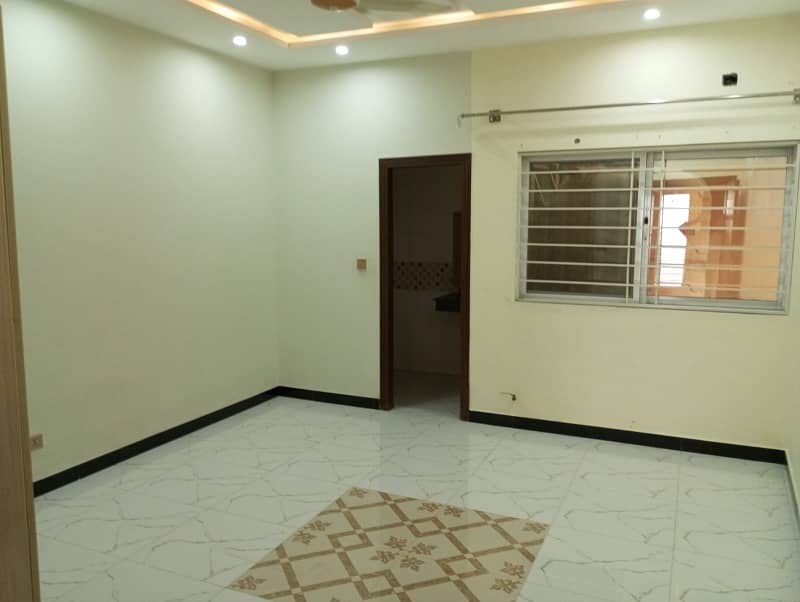 10 Marla Upper Portion Available For Rent 0