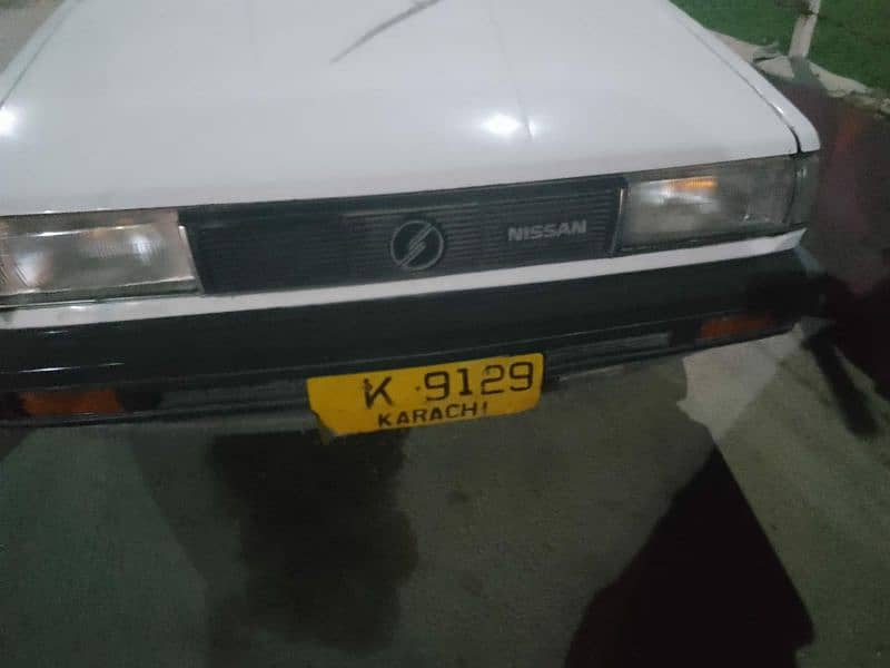 Nissan Sunny 1989 3