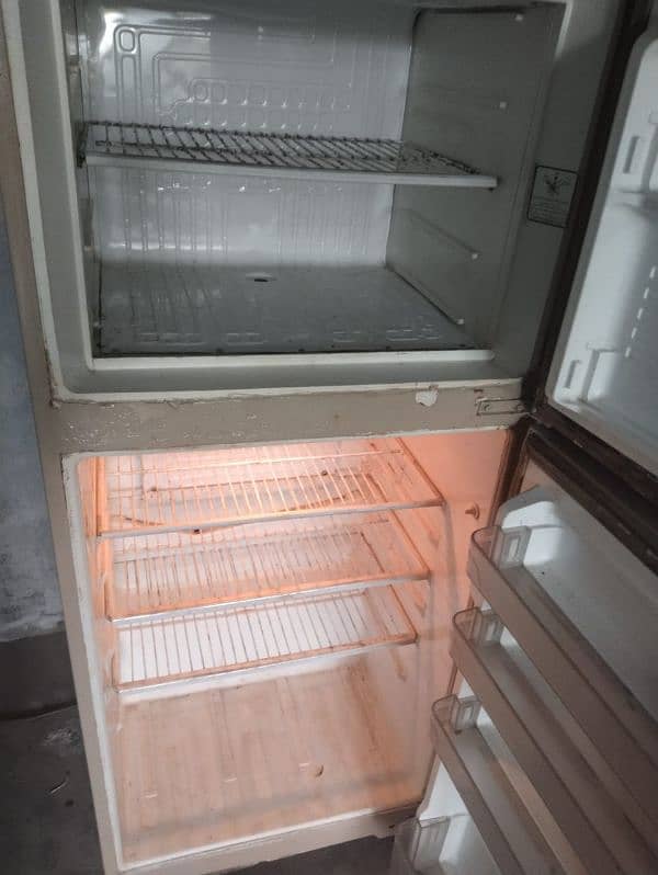 Dawlance Fridge for sale contact 03076330517 0