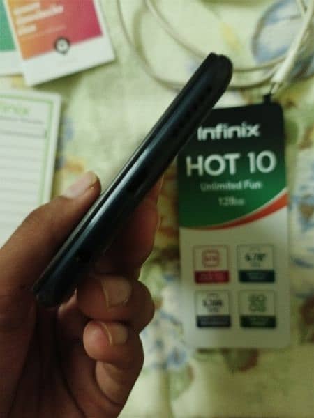 Infinix hot 10 6/128 7