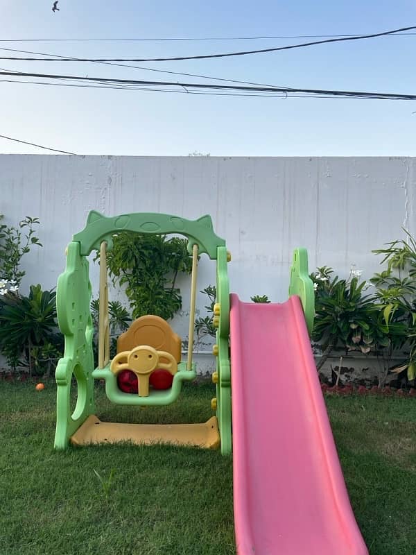 SLIDE AND SWING FOR KIDS 0