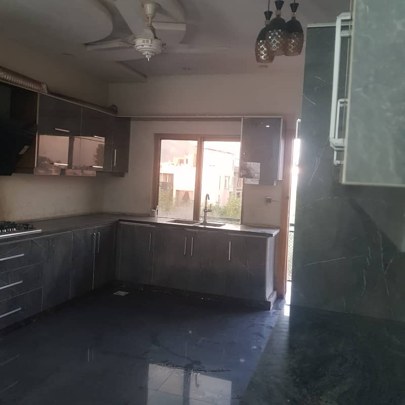 1 kanal Upper portion for rent in D-12 islamabad 5